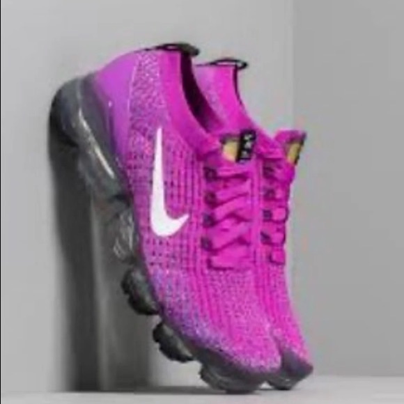 Nike Shoes - Nike Air Vapormax Flyknit 3. Brand new! Sz 8